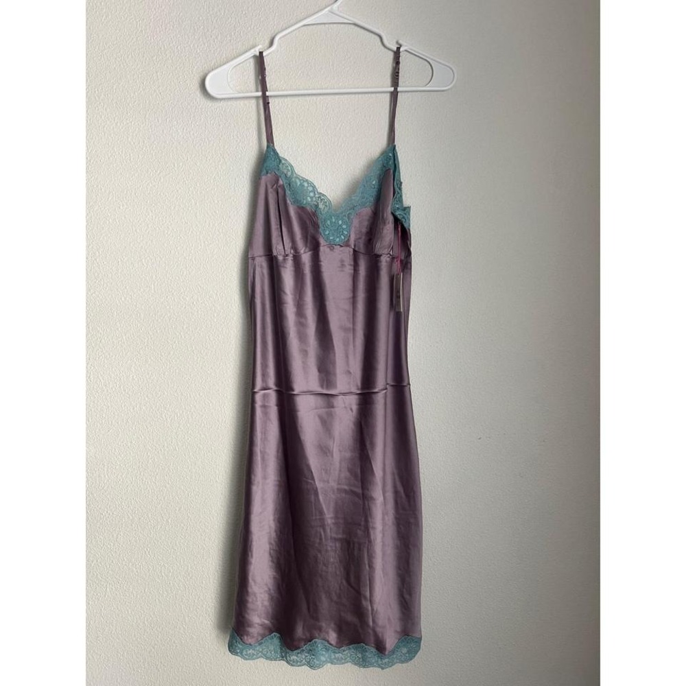 Gold Hawk Lavender Mist Night Dress‎ NWT M